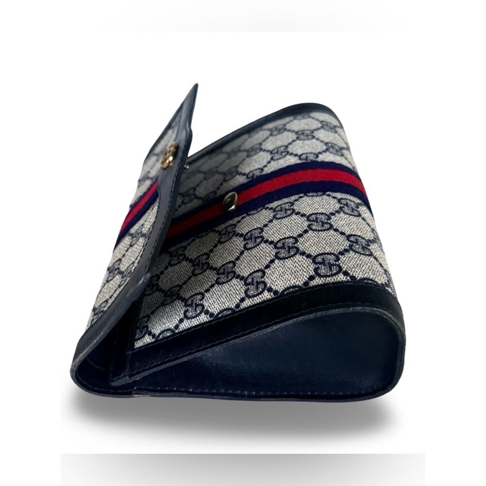 Gucci Navy/Red Web GG Monogram Crossbody Clutch SMALL - Picture 4 of 12